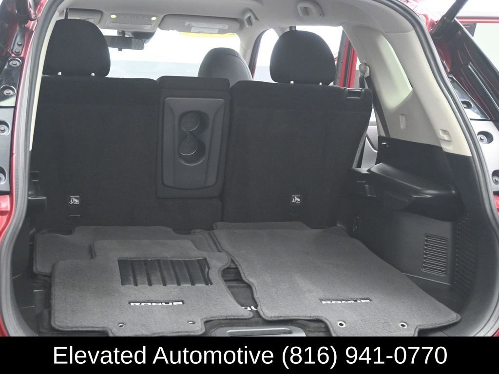 Used 2019 Nissan Rogue SV w/ Premium Package image 20