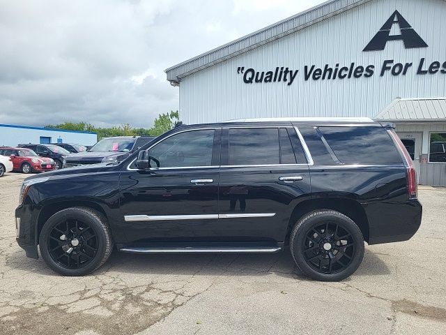 Used 2020 Cadillac Escalade Luxury AWD/4WD image 27