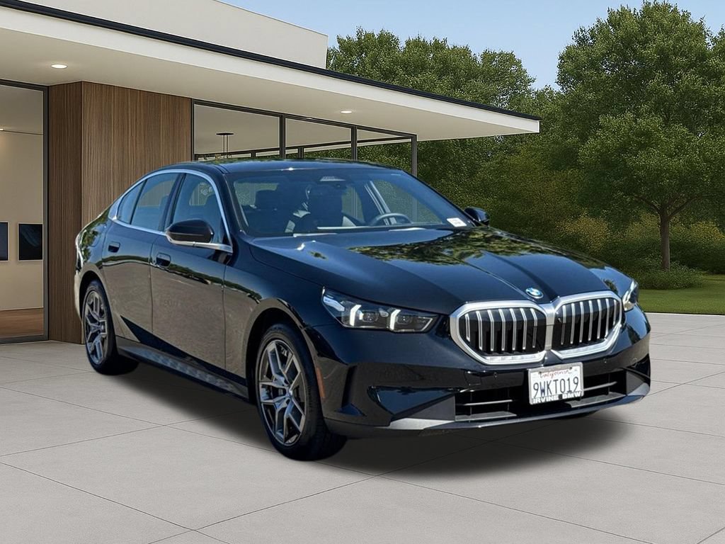 Used 2026 BMW 530i w/ Premium Package RWD image 6