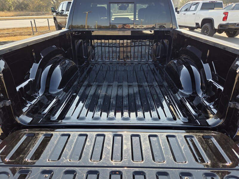 Used 2024 RAM 1500 Limited w/ Body Color Bumper Group image 13