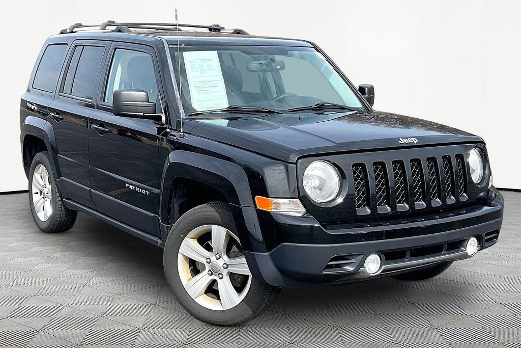 Used 2014 Jeep Patriot Limited w/ Sun/Sound Group image 3