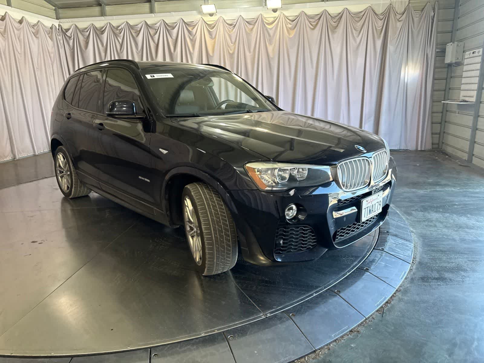 Used 2017 BMW X3 sDrive28i RWD image 3