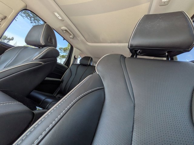 Used 2023 Acura MDX SH-AWD w/ Advance Package image 16