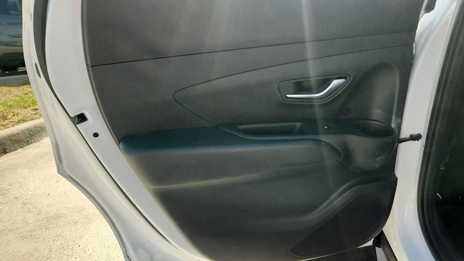 Used 2025 Hyundai Santa Cruz SE FWD image 38