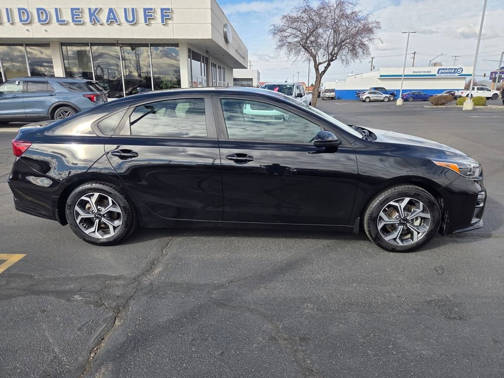 Used 2019 Kia Forte LXS image 2