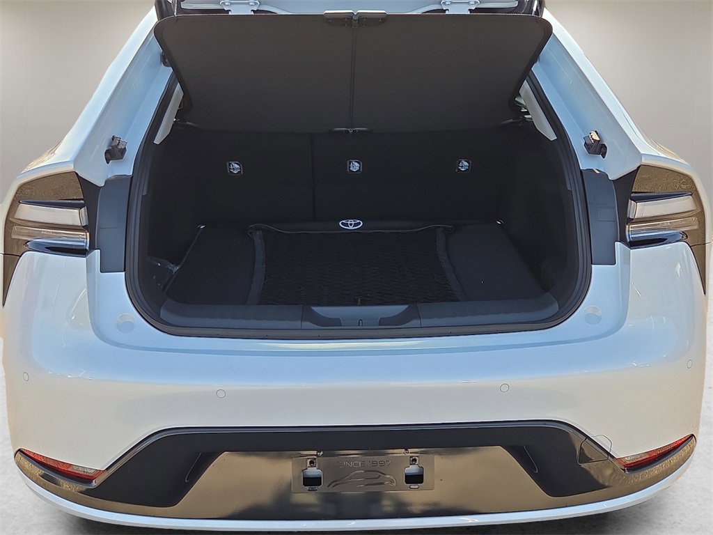 New 2026 Toyota Prius Plug-In Hybrid image 12