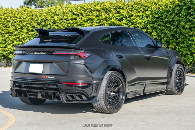 Used 2021 Lamborghini Urus image 8