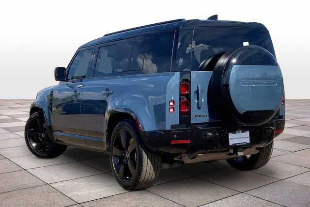 Used 2025 Land Rover Defender 110 X-Dynamic SE image 11