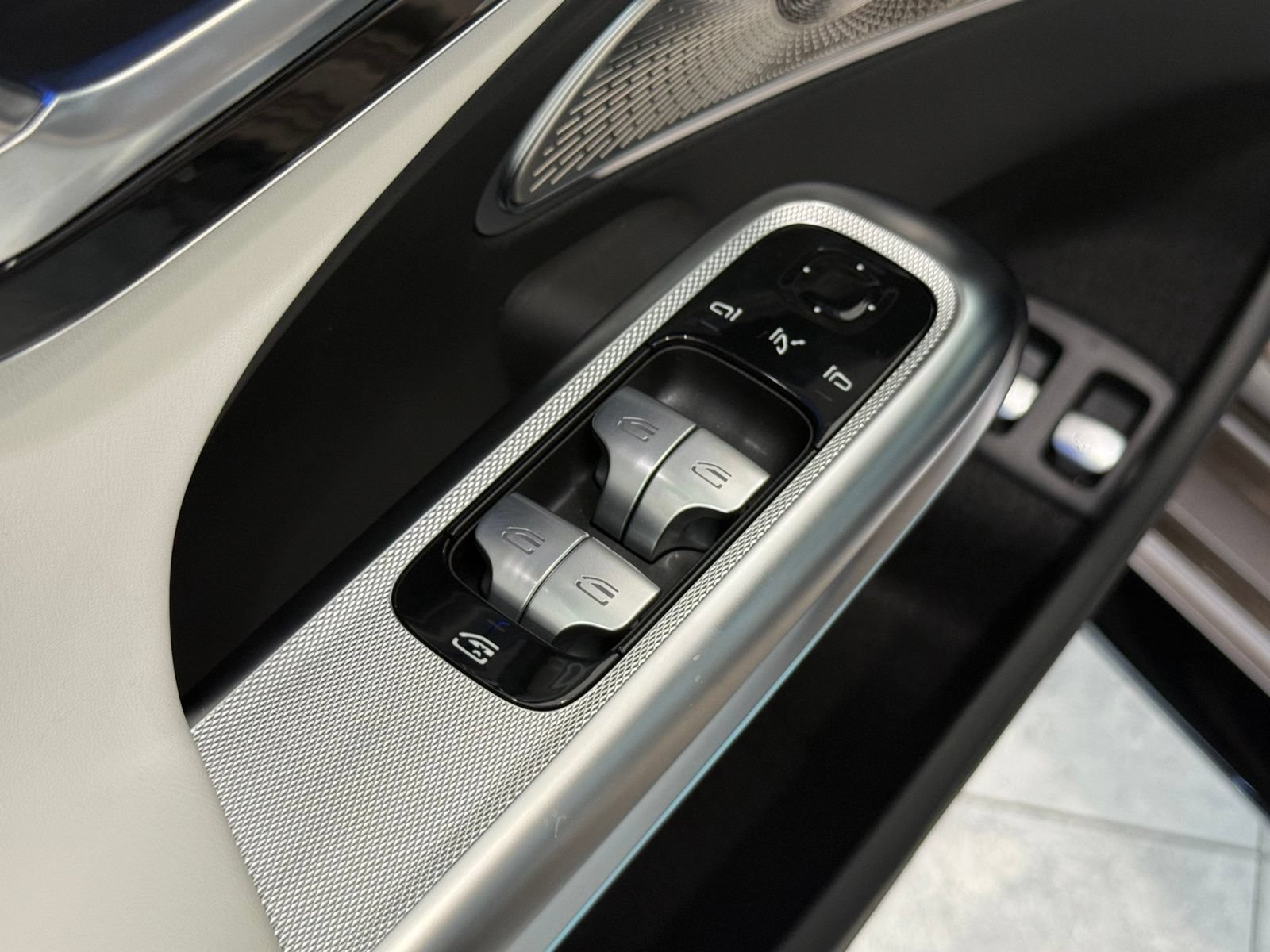 New 2027 Mercedes-Benz E 53 AMG e 4MATIC Sedan image 17
