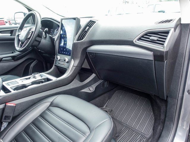 Used 2022 Ford Edge SEL w/ Convenience Package image 6