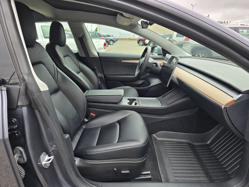 Used 2023 Tesla Model 3 Standard Range RWD image 11