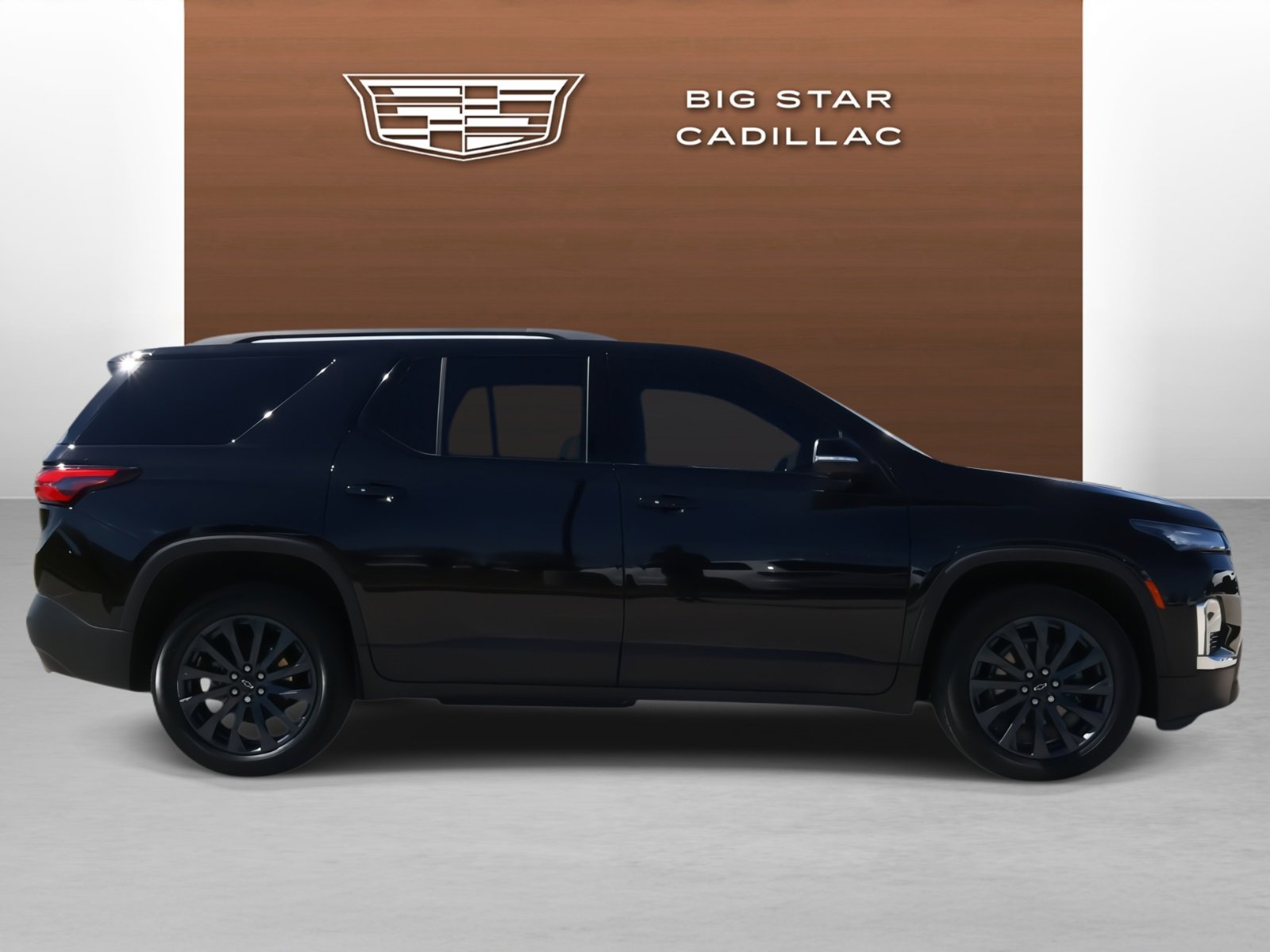 Used 2023 Chevrolet Traverse RS image 6