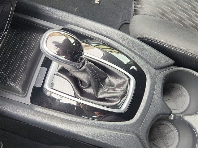 Used 2019 Nissan Rogue SV image 15