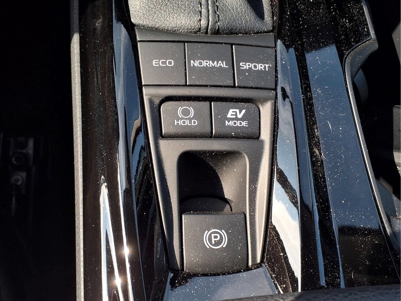 Certified 2025 Toyota Camry XLE w/ Premium Plus Package FWD image 17