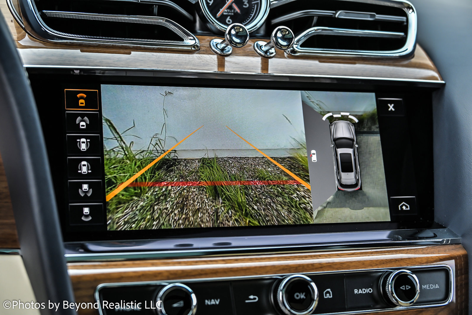 Certified 2023 Bentley Bentayga Extended Wheelbase image 46