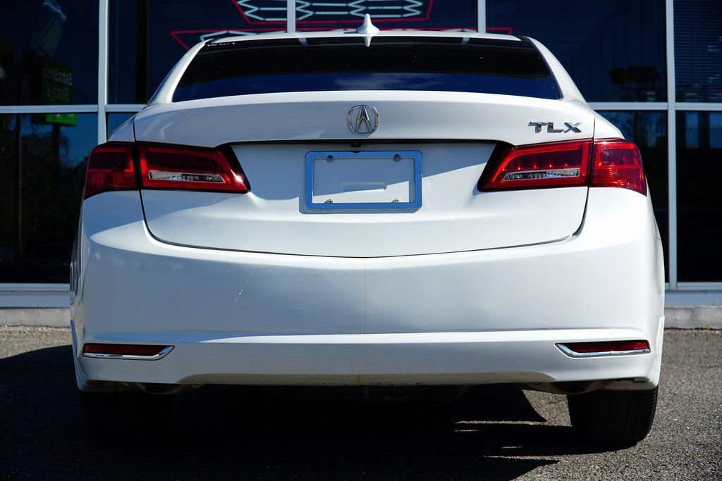 Used 2018 Acura TLX w/ Technology Package FWD image 7