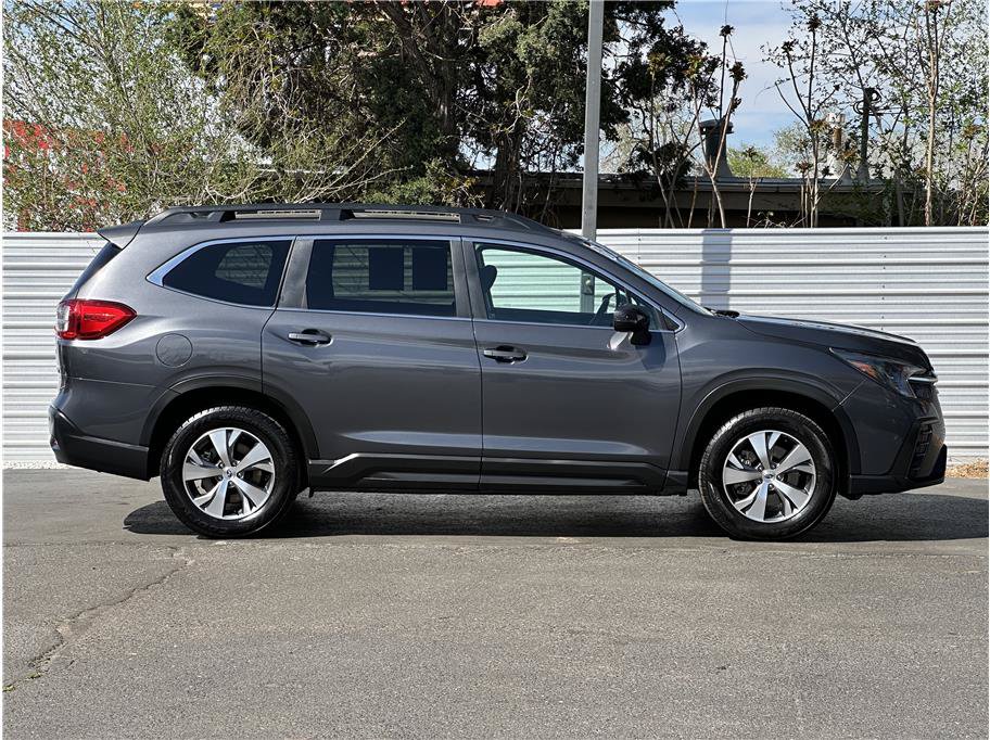 Used 2023 Subaru Ascent Premium w/ Convenience Package AWD/4WD image 9