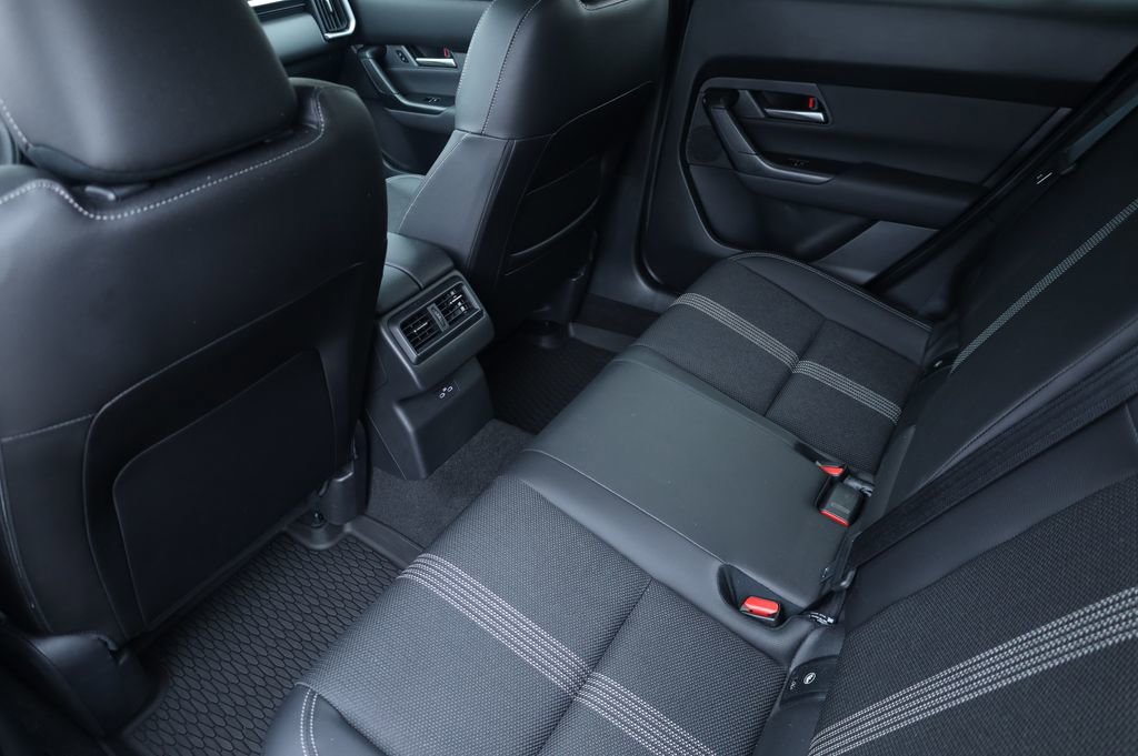 Used 2025 MAZDA CX-50 AWD 2.5 S w/ Premium Package image 29