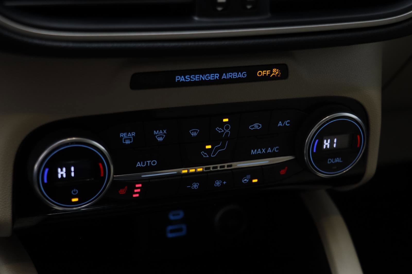 Used 2021 Ford Escape SEL image 11