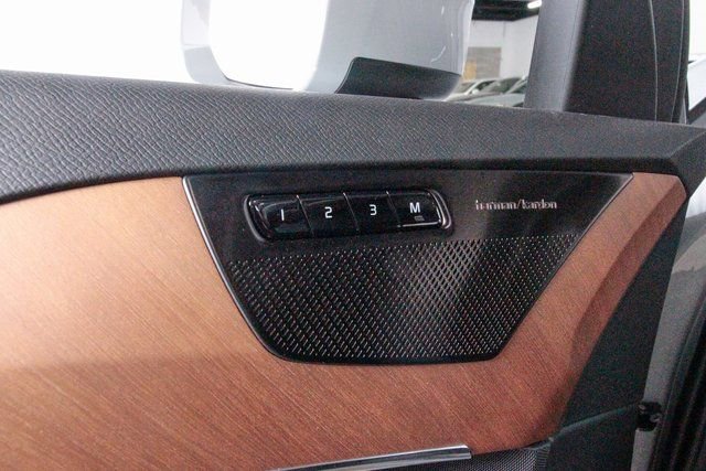 Certified 2025 Volvo XC90 B6 Plus w/ Protection Package Premier image 13