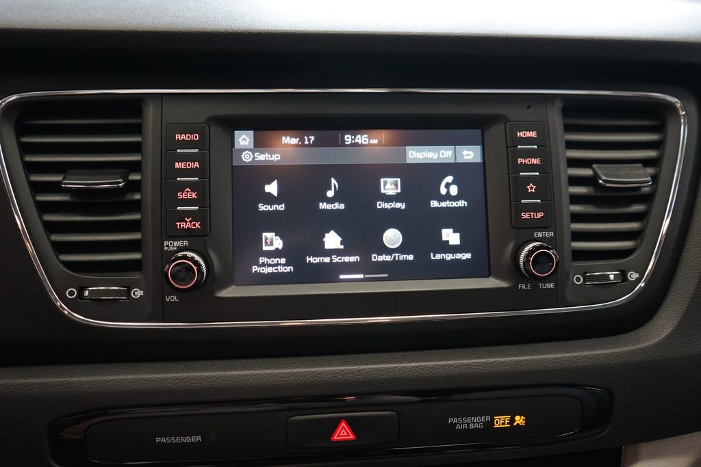 Used 2021 Kia Sedona LX image 36