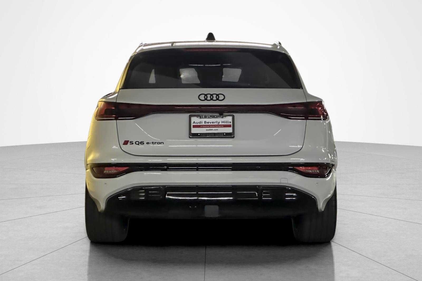 New 2027 Audi SQ6 e-tron Premium Plus AWD/4WD image 5