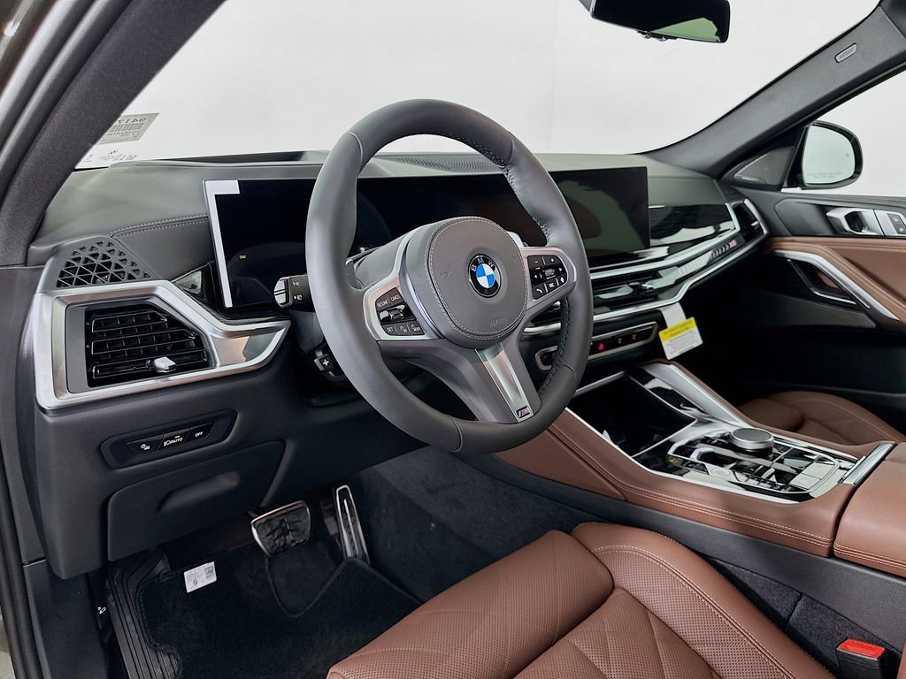 New 2026 BMW X6 xDrive40i w/ Climate Comfort Package image 9
