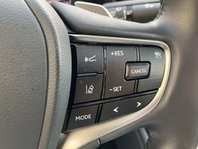 Used 2025 Lexus ES 350 w/ Premium Package image 18