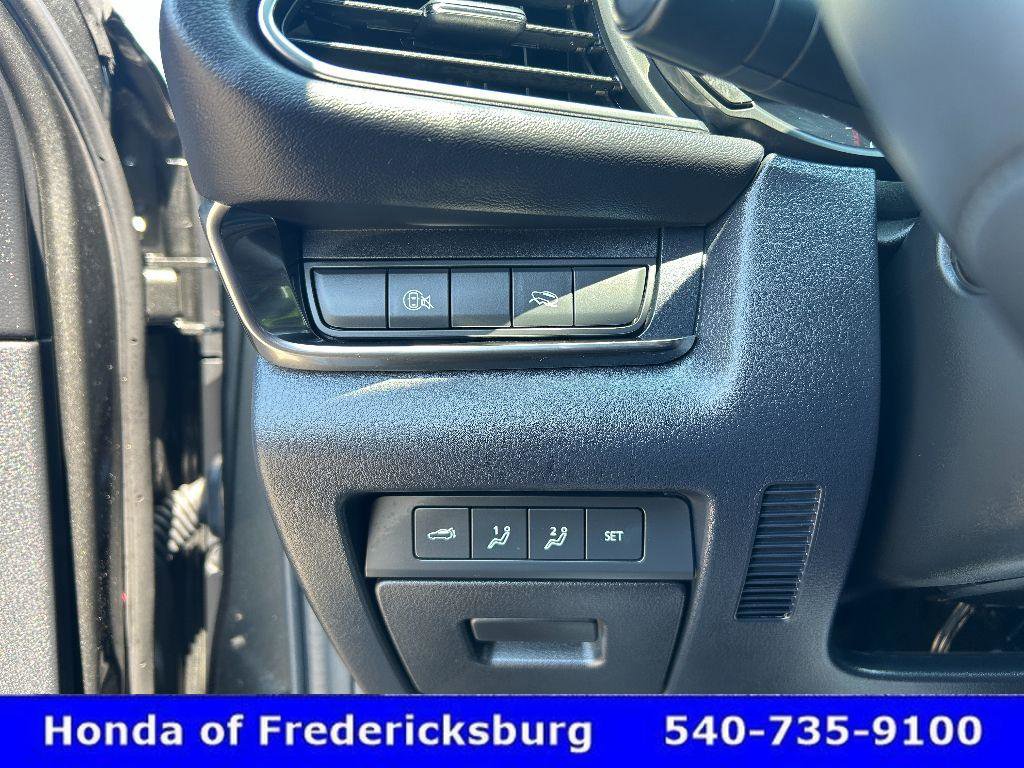 Used 2024 MAZDA CX-30 AWD 2.5 S w/ Premium Package image 23