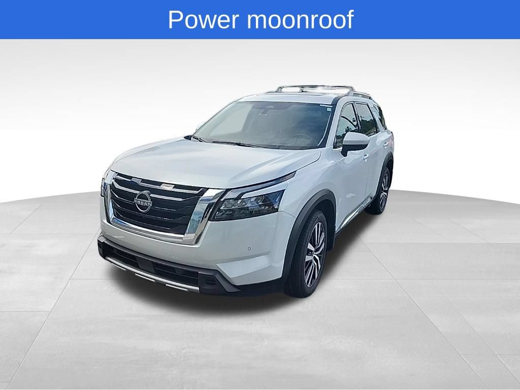 Certified 2025 Nissan Pathfinder Platinum w/ Cargo Package AWD/4WD image 5
