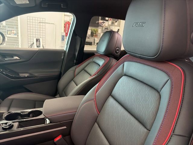 New 2026 Chevrolet Equinox RS w/ Convenience Package III FWD image 13