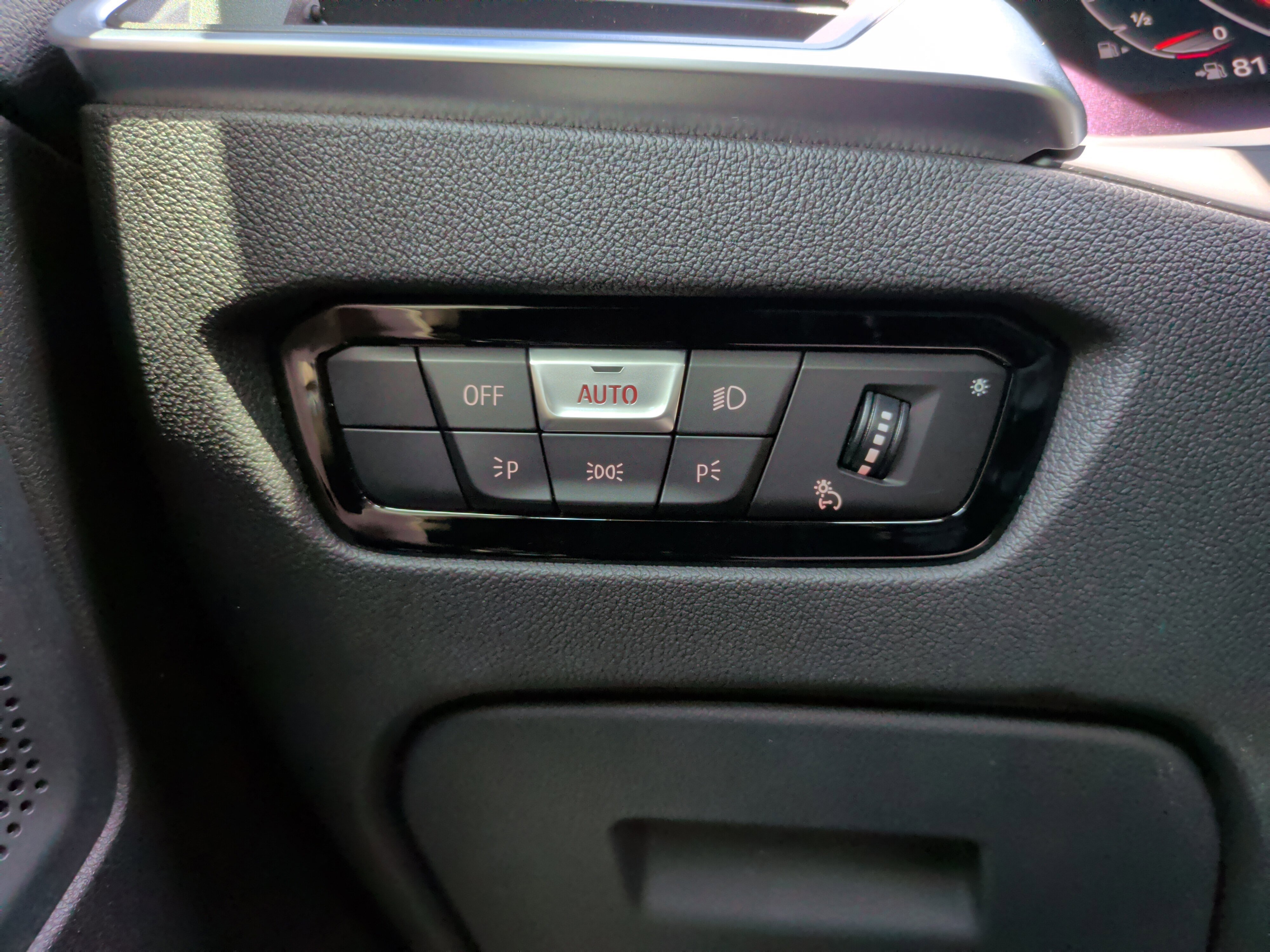 Used 2022 BMW 230i Coupe w/ Convenience Package image 22