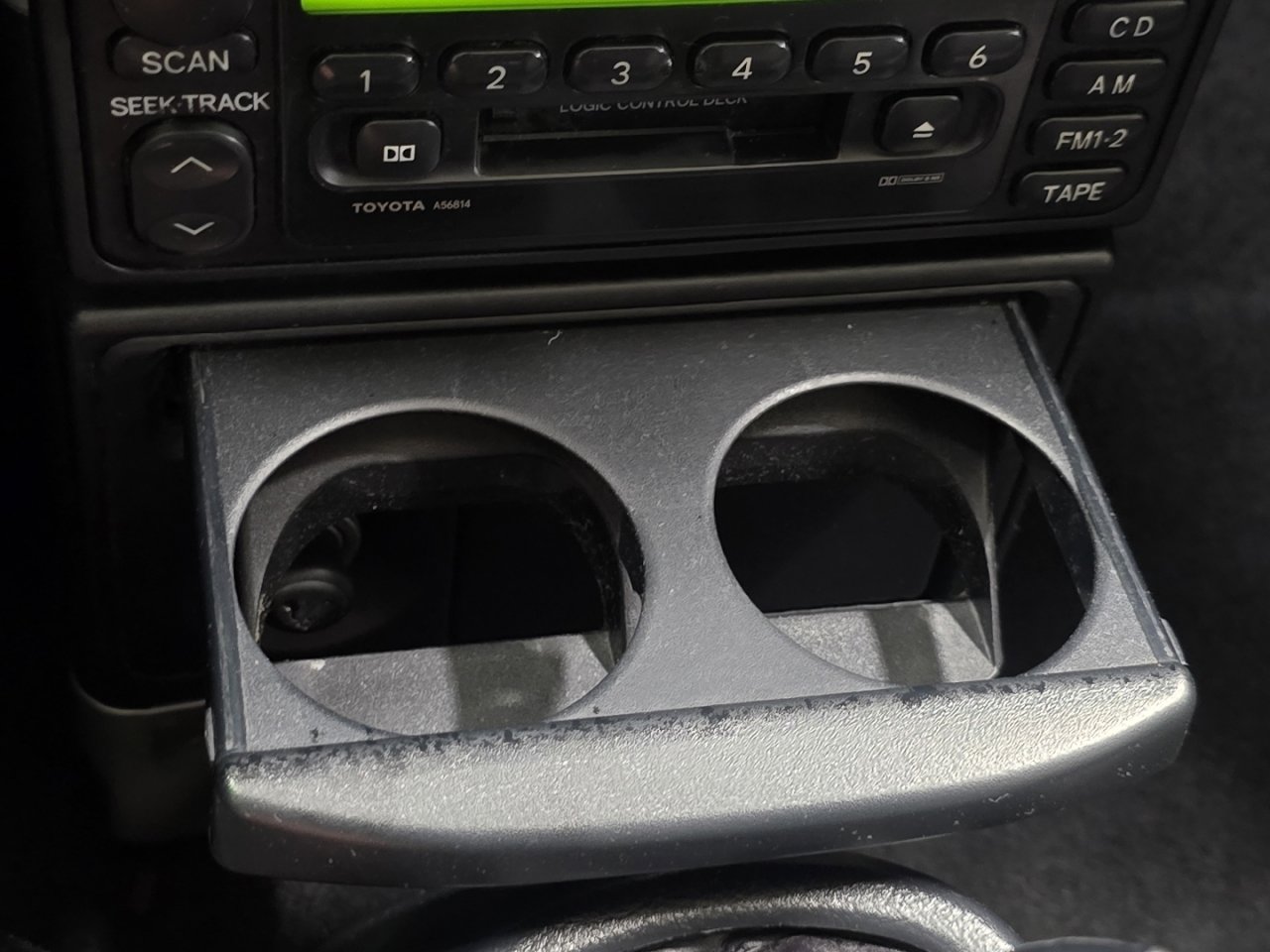 Used 2000 Toyota MR2 Base image 25