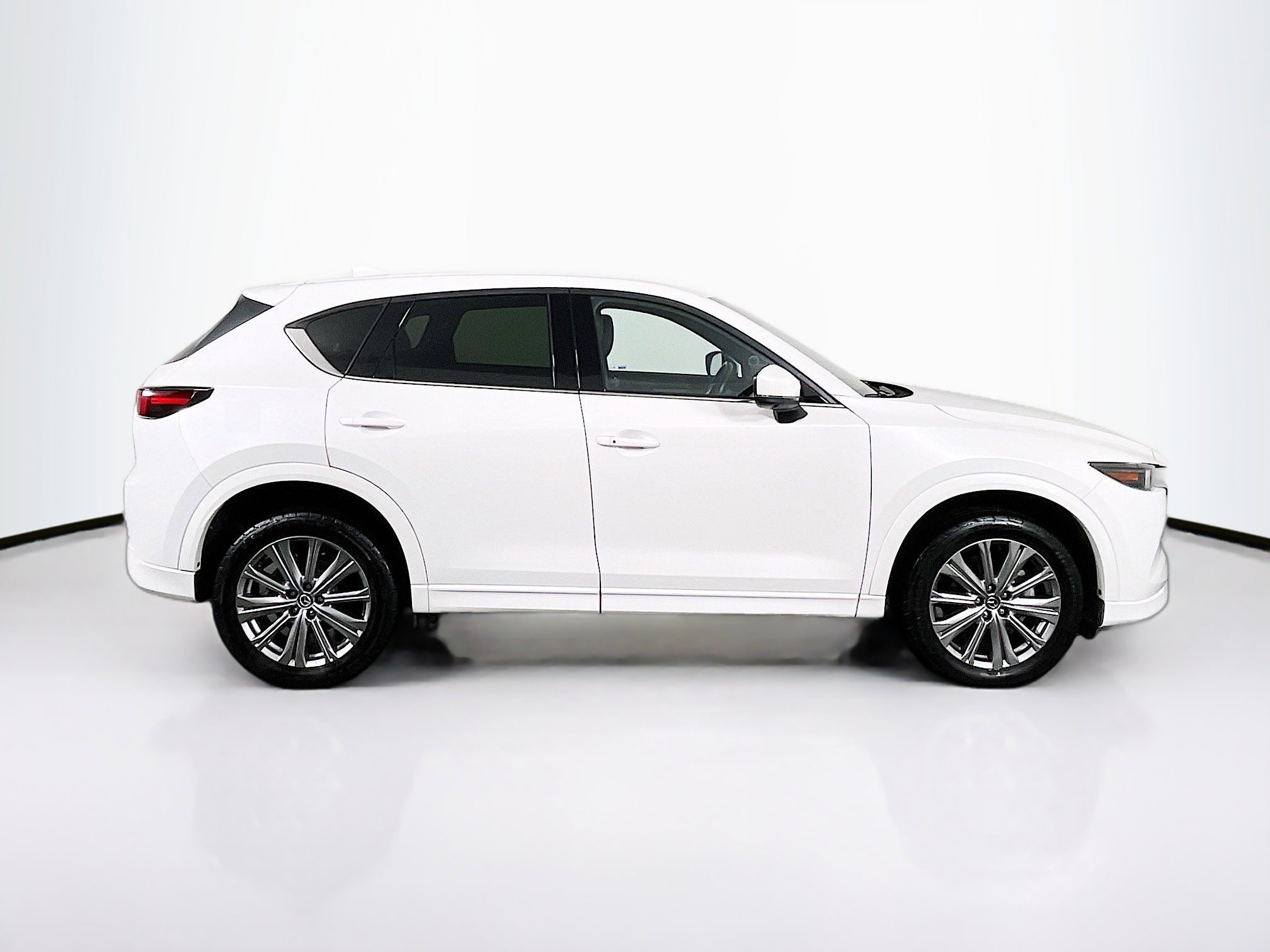 Used 2022 MAZDA CX-5 Signature image 10