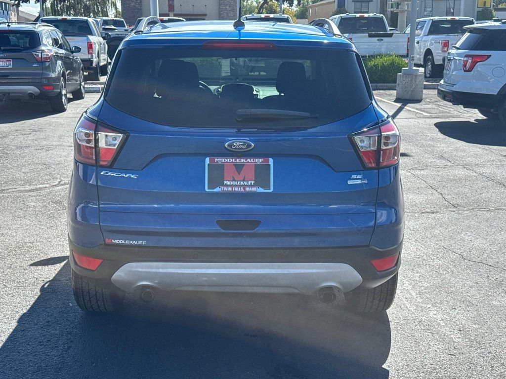 Used 2018 Ford Escape SE AWD/4WD image 4