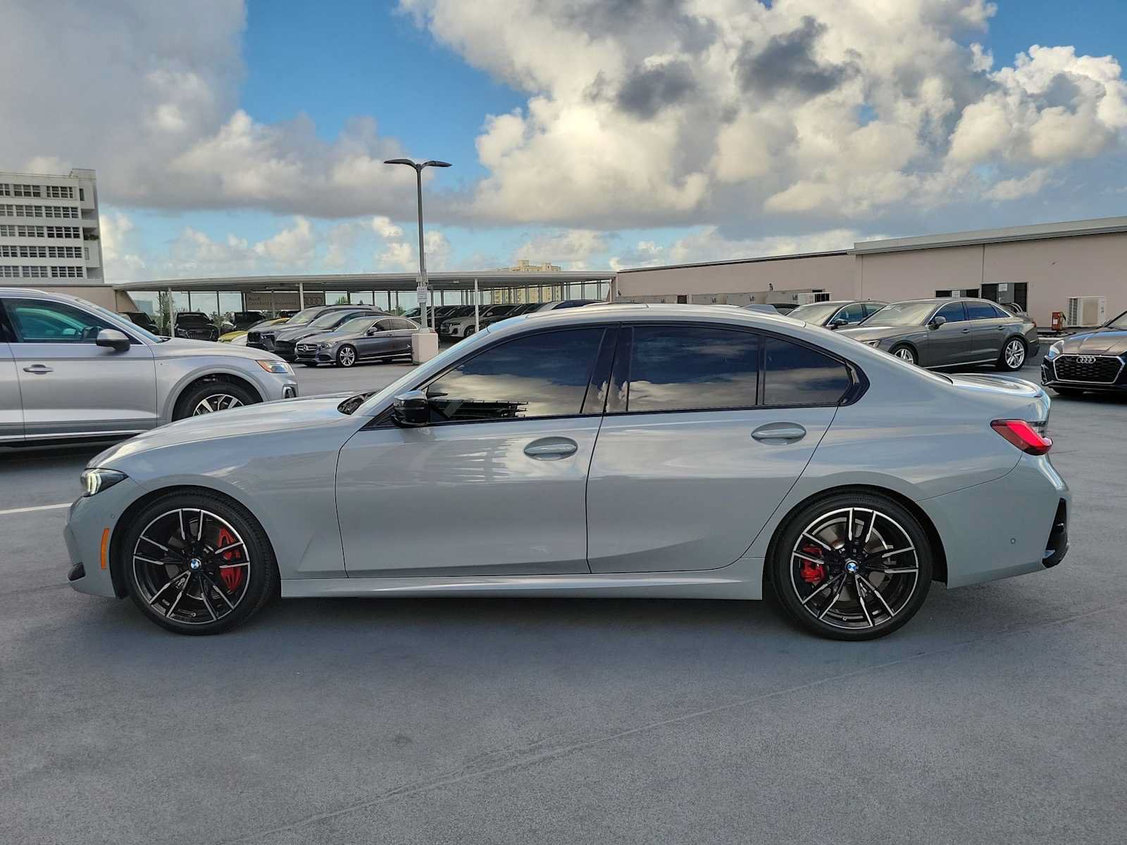 Used 2023 BMW M340i w/ Shadowloine Package RWD image 3