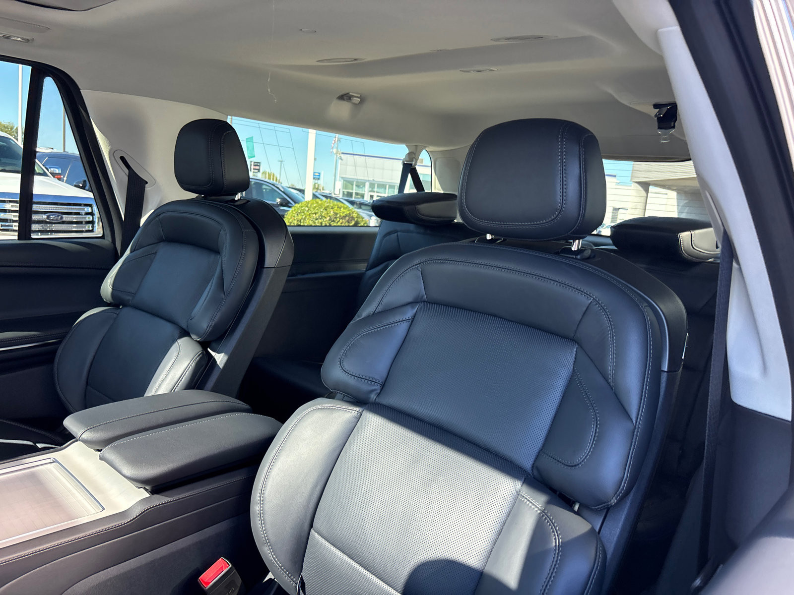 New 2025 Lincoln Navigator L Reserve image 27