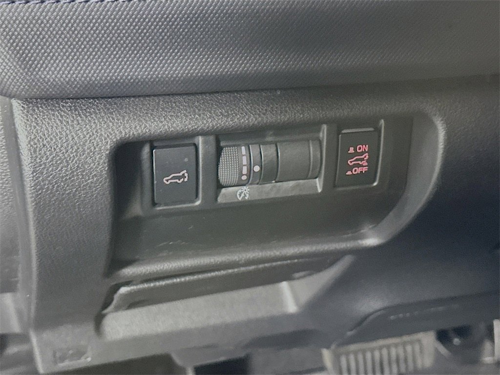 Used 2025 Subaru Forester Premium image 15