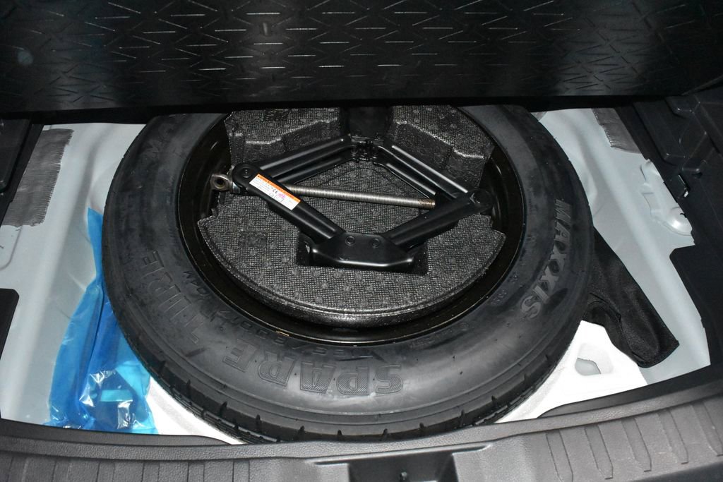 Used 2025 Toyota RAV4 XLE w/ Convenience Package image 36