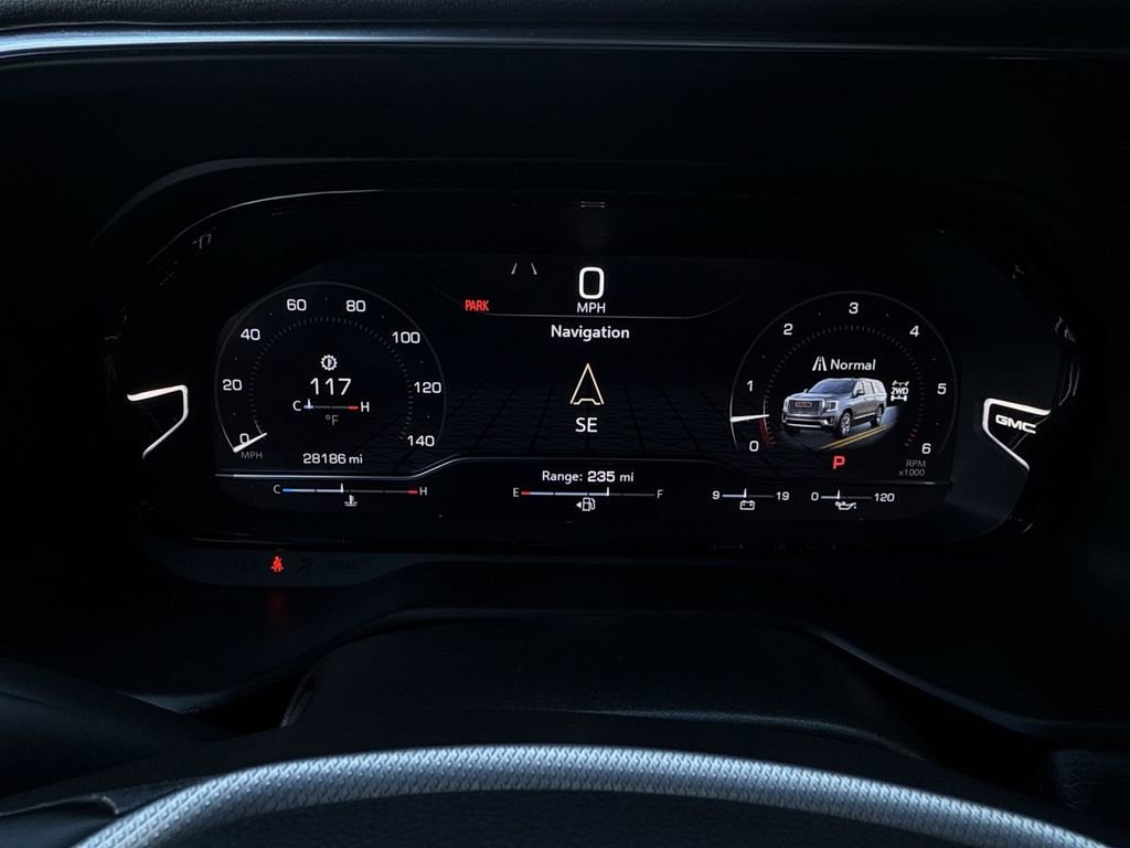 Used 2024 GMC Yukon XL Denali image 17