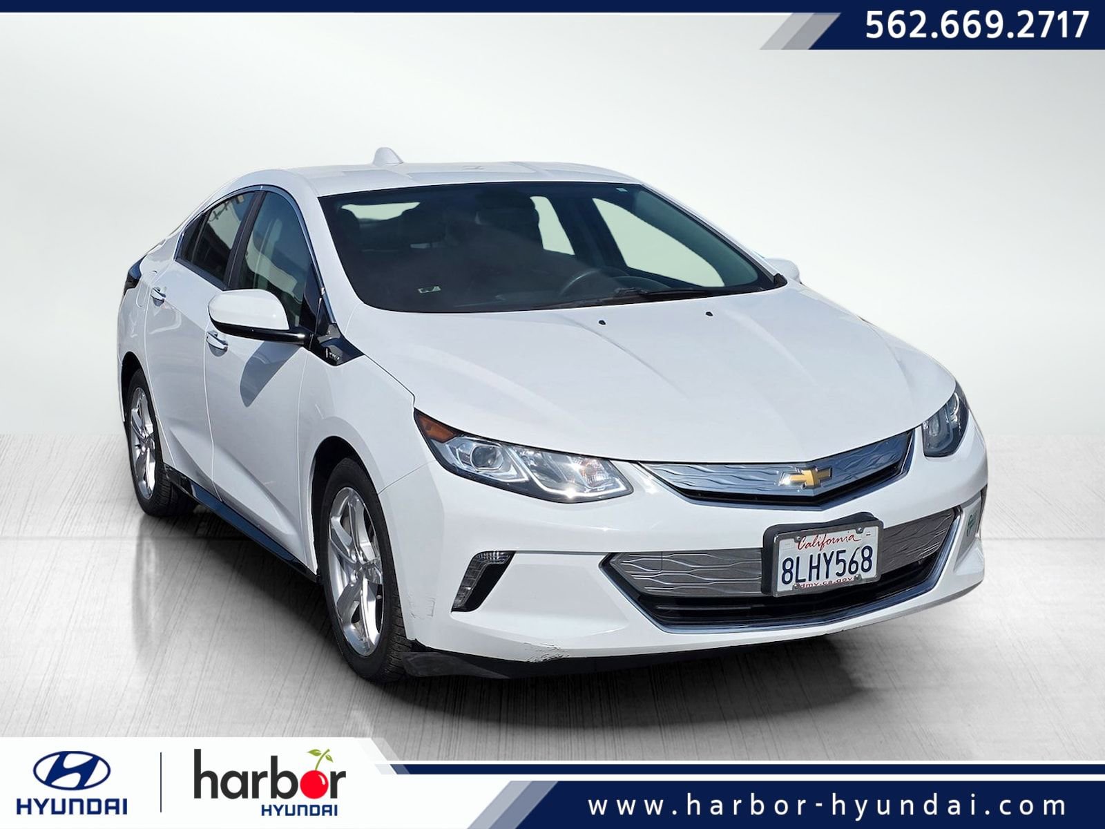 Used 2017 Chevrolet Volt LT w/ Comfort Package FWD image 1