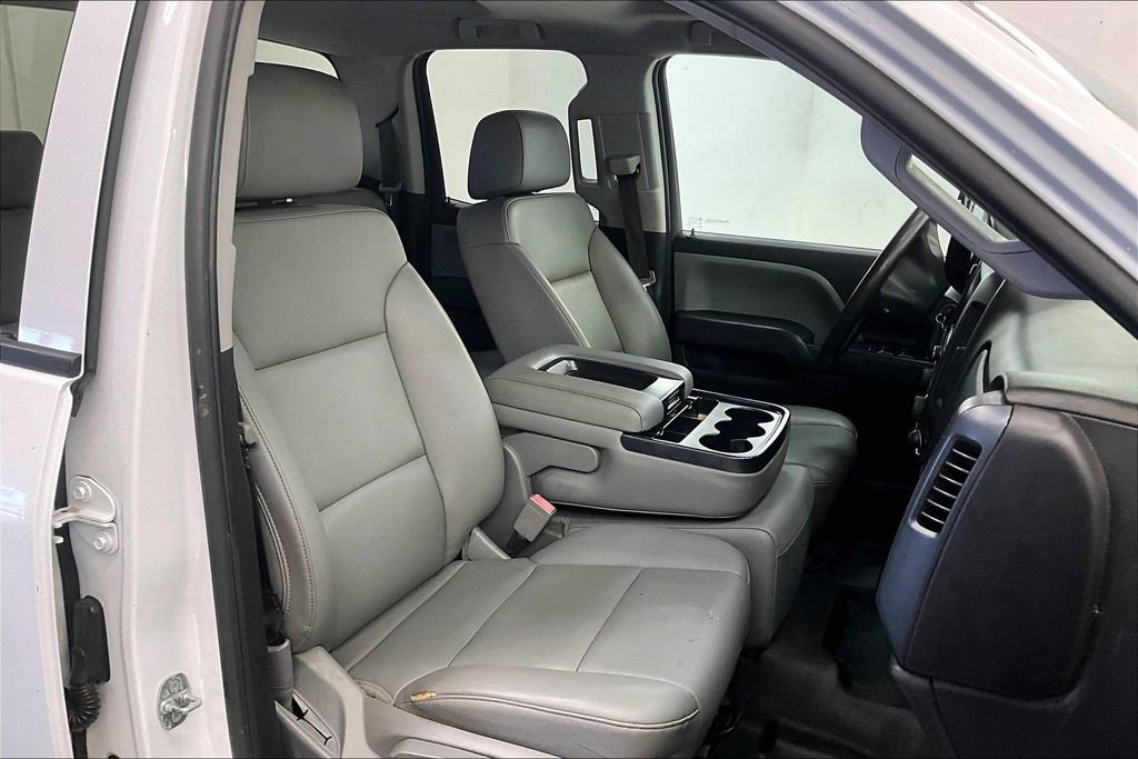 Used 2018 Chevrolet Silverado 2500 W/T w/ WT Convenience Package AWD/4WD image 6