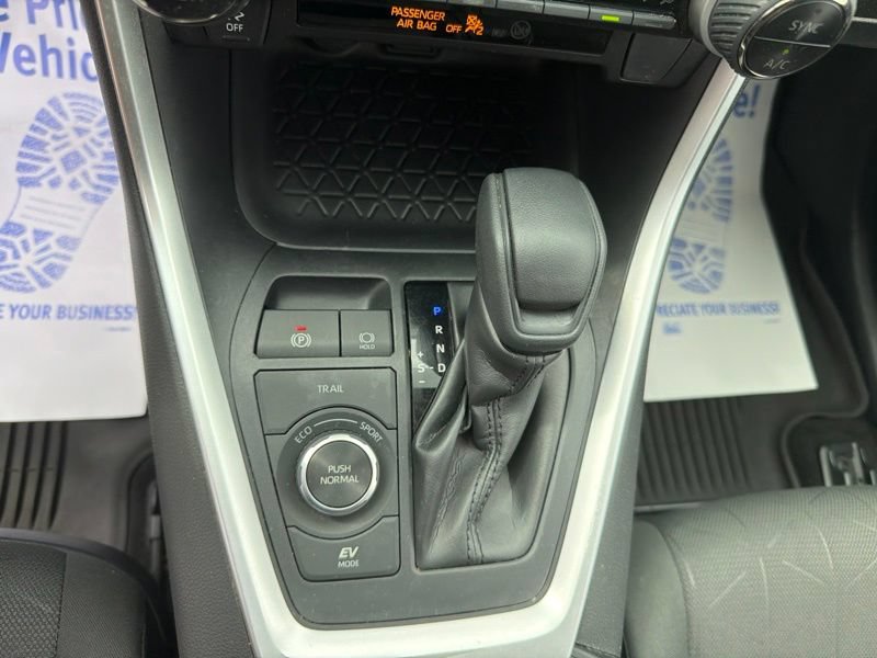 Used 2021 Toyota RAV4 XLE w/ Convenience Package AWD/4WD image 33