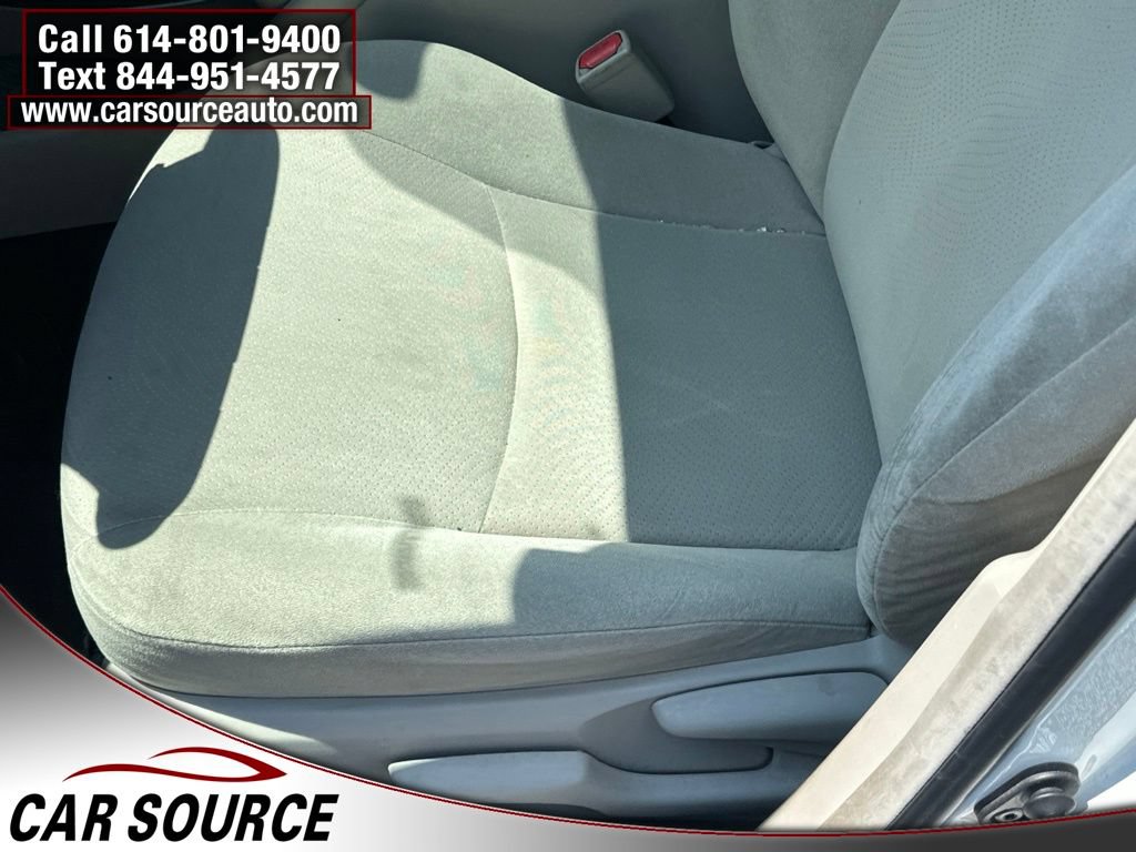 Used 2014 Toyota Prius Three w/ Solar Roof Package FWD image 11