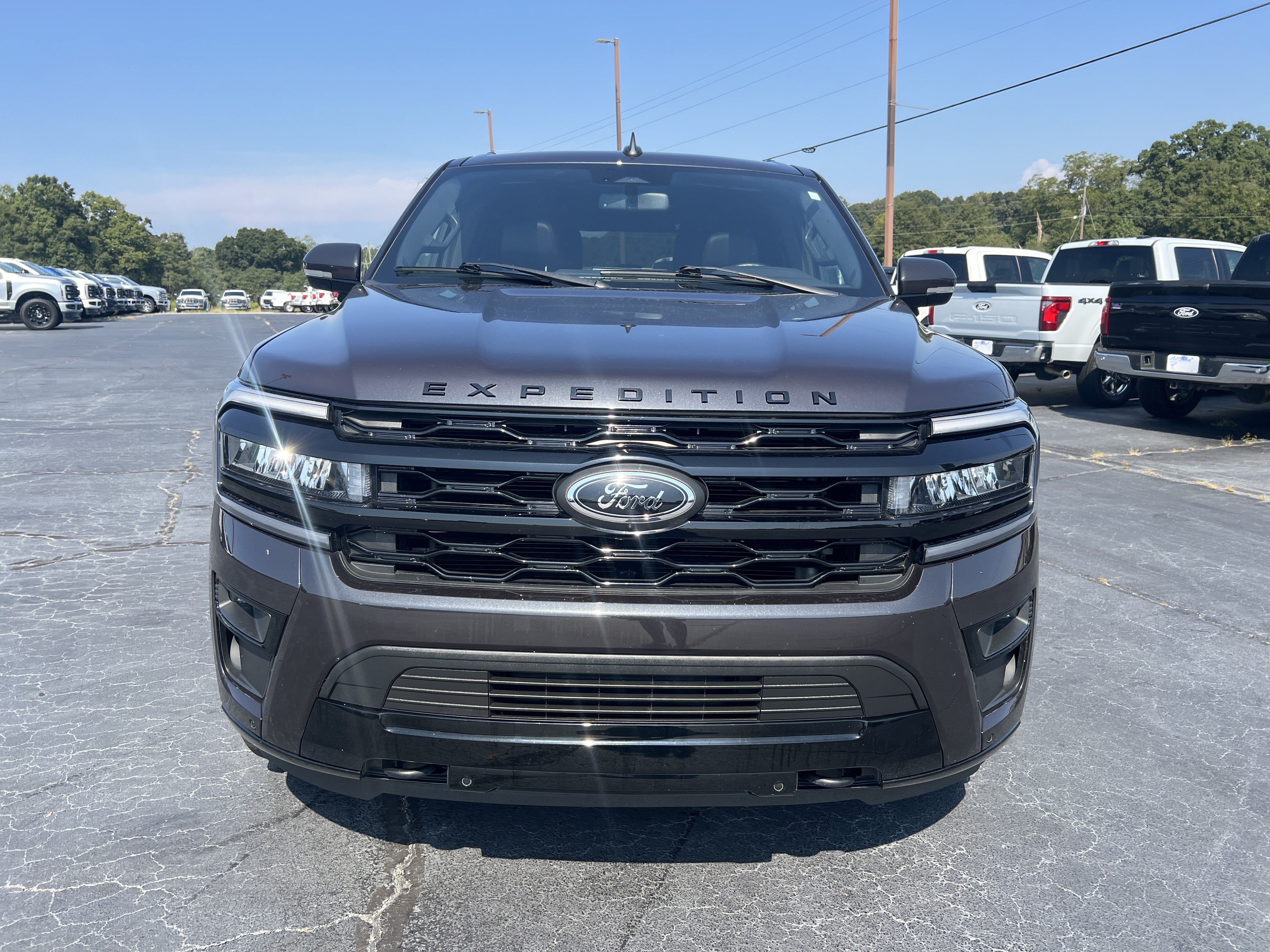 Certified 2024 Ford Expedition Max Limited AWD/4WD image 3