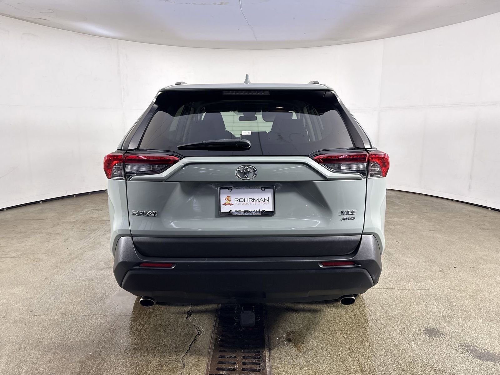 Used 2021 Toyota RAV4 XLE AWD/4WD image 30