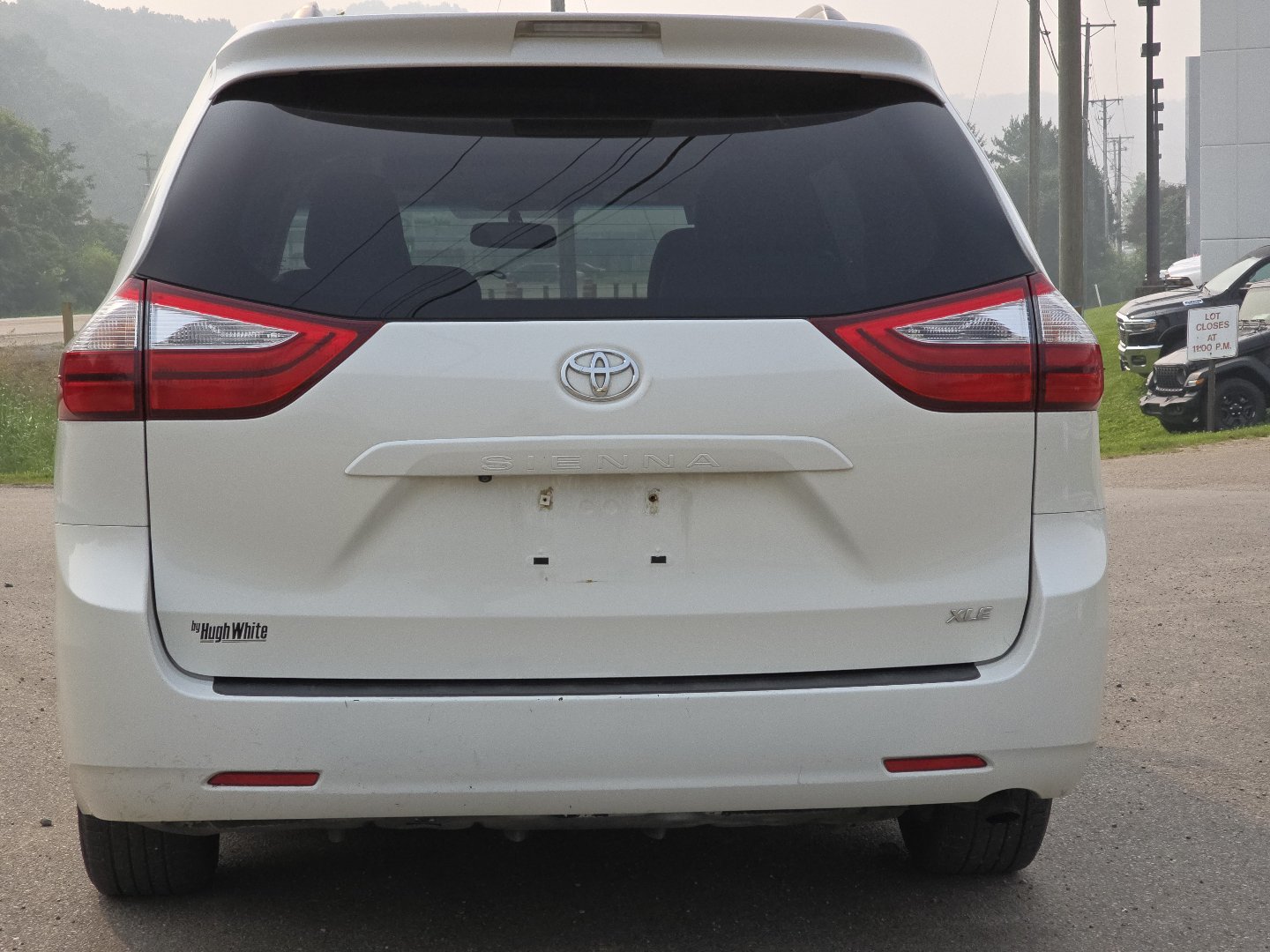 Used 2017 Toyota Sienna XLE FWD image 44