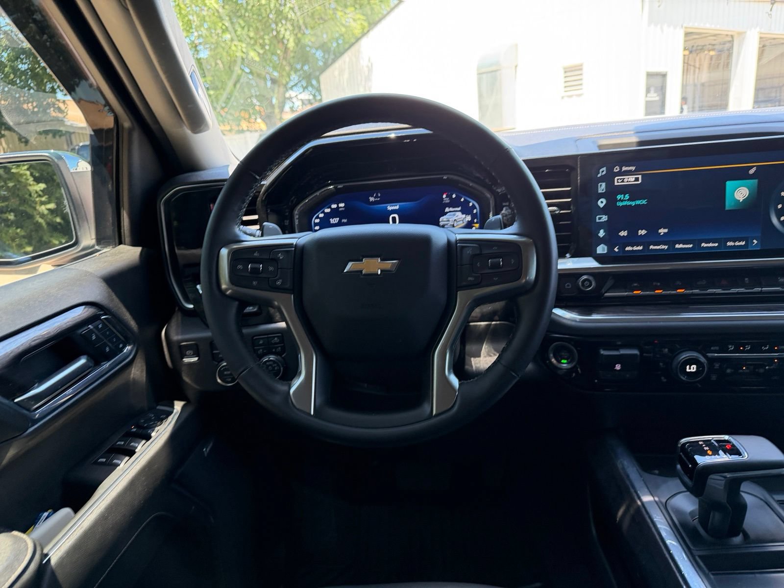 Used 2023 Chevrolet Silverado 1500 LTZ w/ Technology Package AWD/4WD image 20