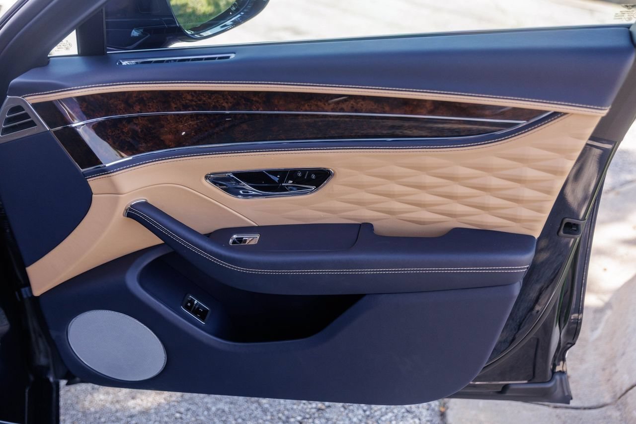 Certified 2023 Bentley Flying Spur W12 AWD/4WD image 58