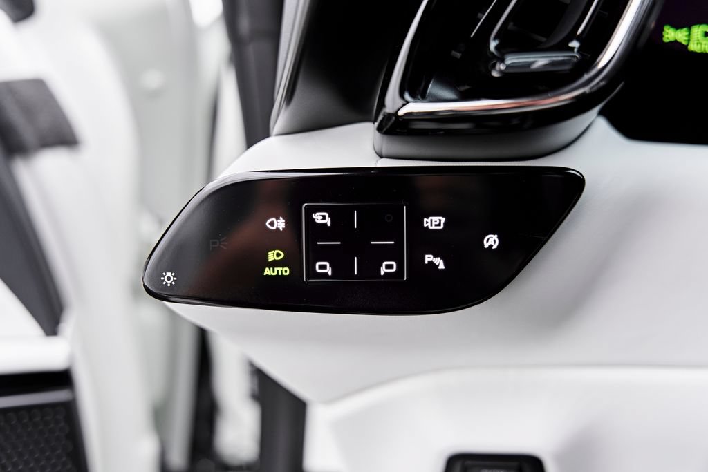 Used 2022 Ferrari Roma RWD image 60